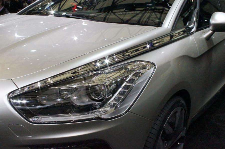  Citroen DS5 2012 года  (фото 94 из 182)